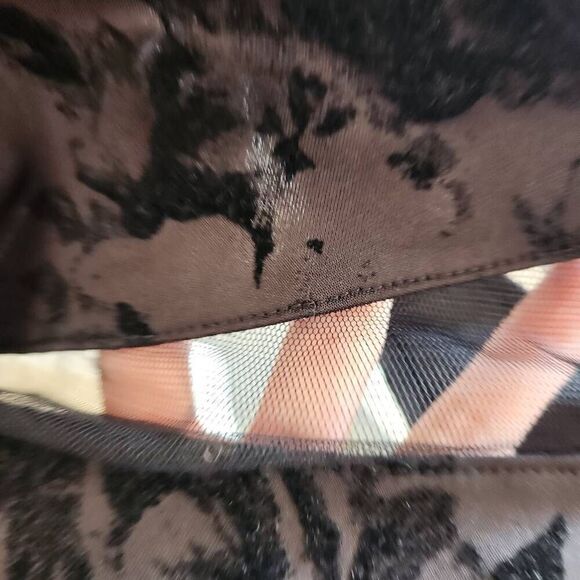 Faith & joy Women's black floral medium A-line midi skirt - Picture 4 of 5